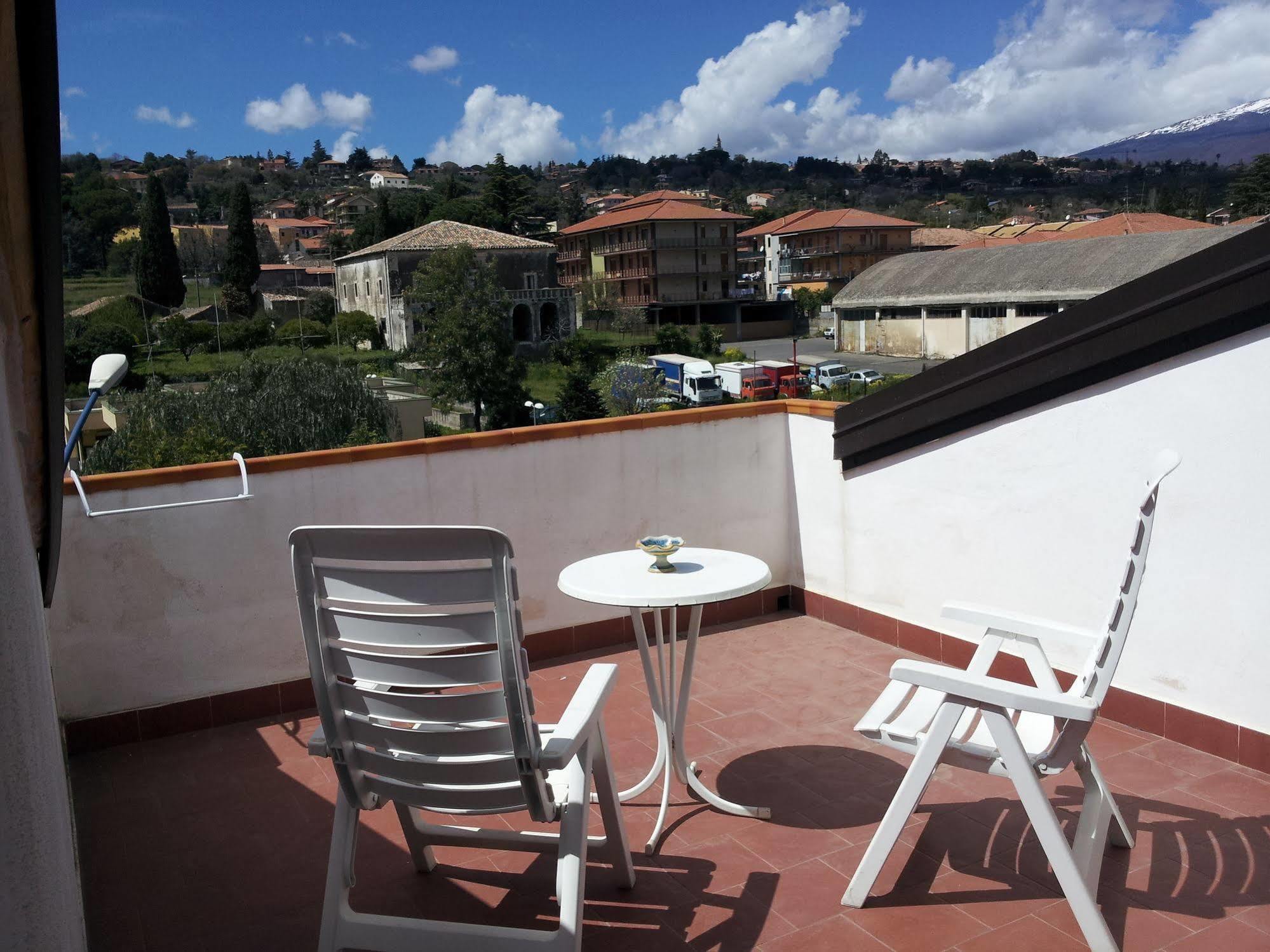 B&B Suite Viagrande Dış mekan fotoğraf